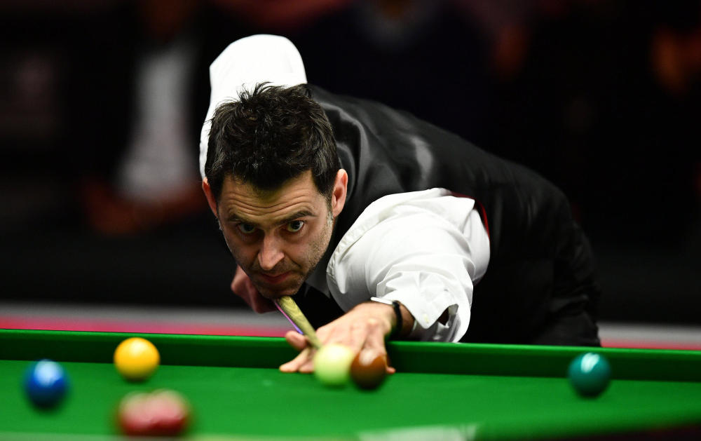 归功于他在 归功于他在